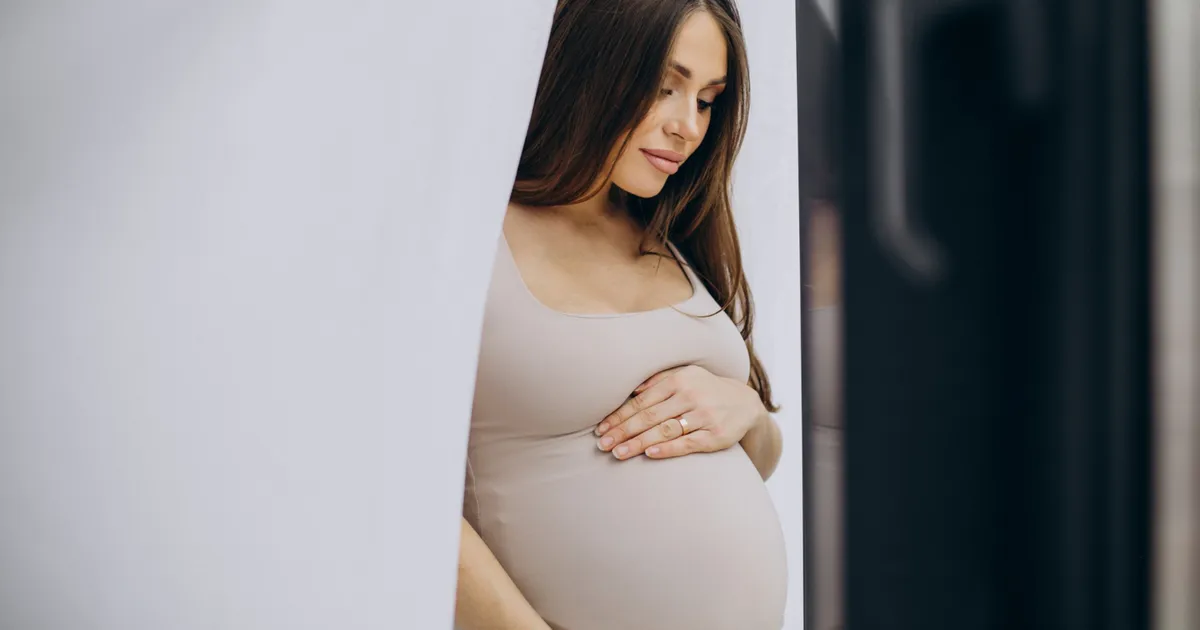 Femeile însărcinate vor avea dreptul la un însoțitor și la intimitate în timpul nașterii