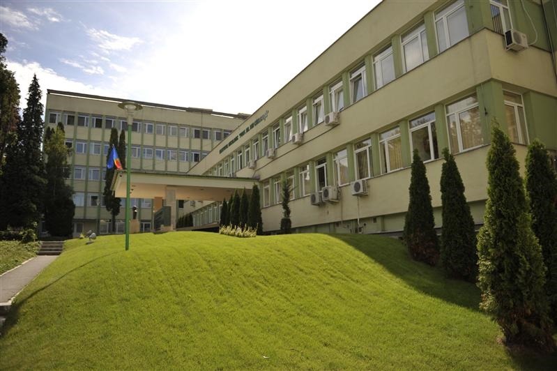 Cluj-Napoca va găzdui prima Panglică Umană împotriva cancerului din România