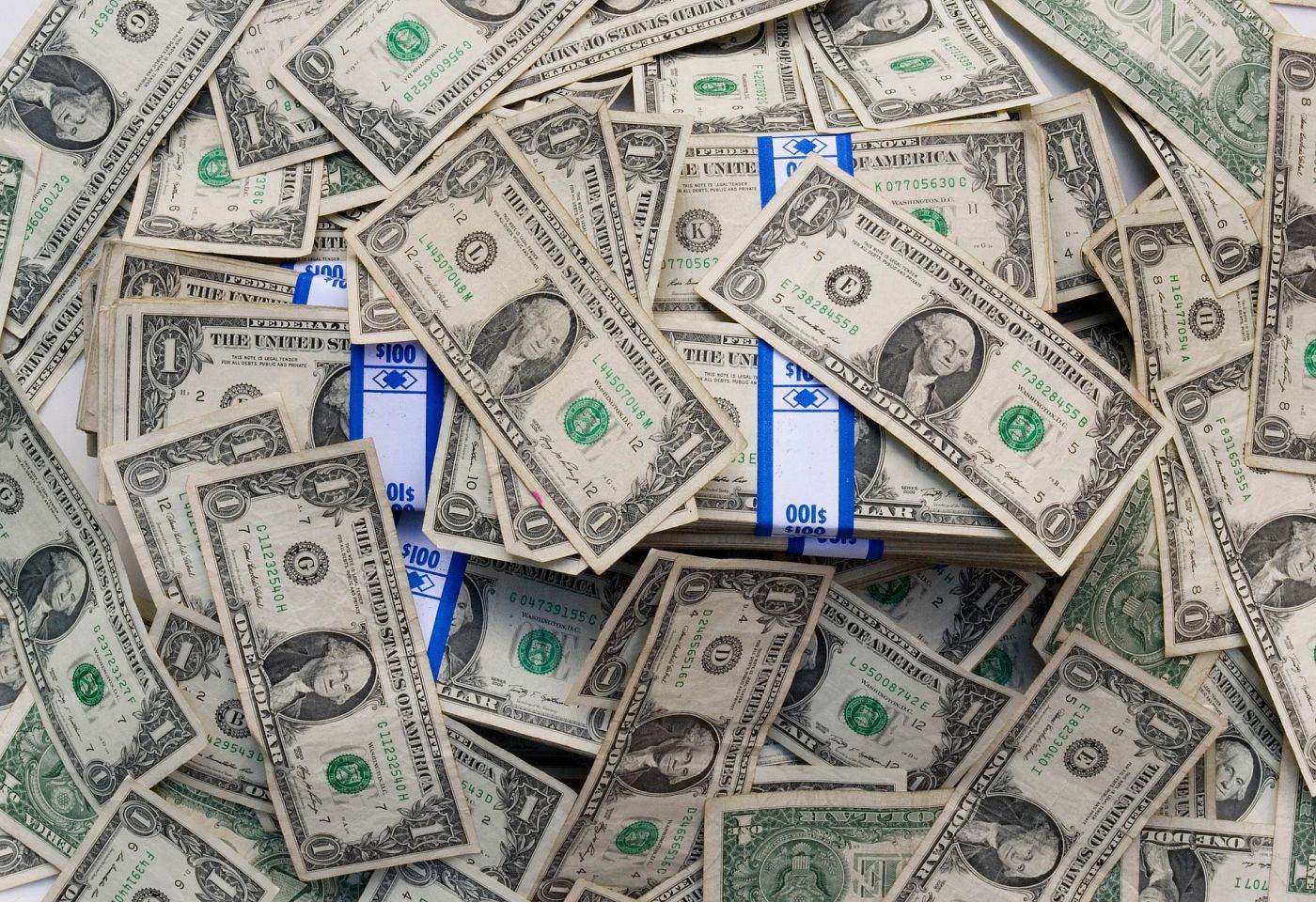 Nouă mari bănci americane au restricționat accesul la servicii financiare din motive politice și sociale