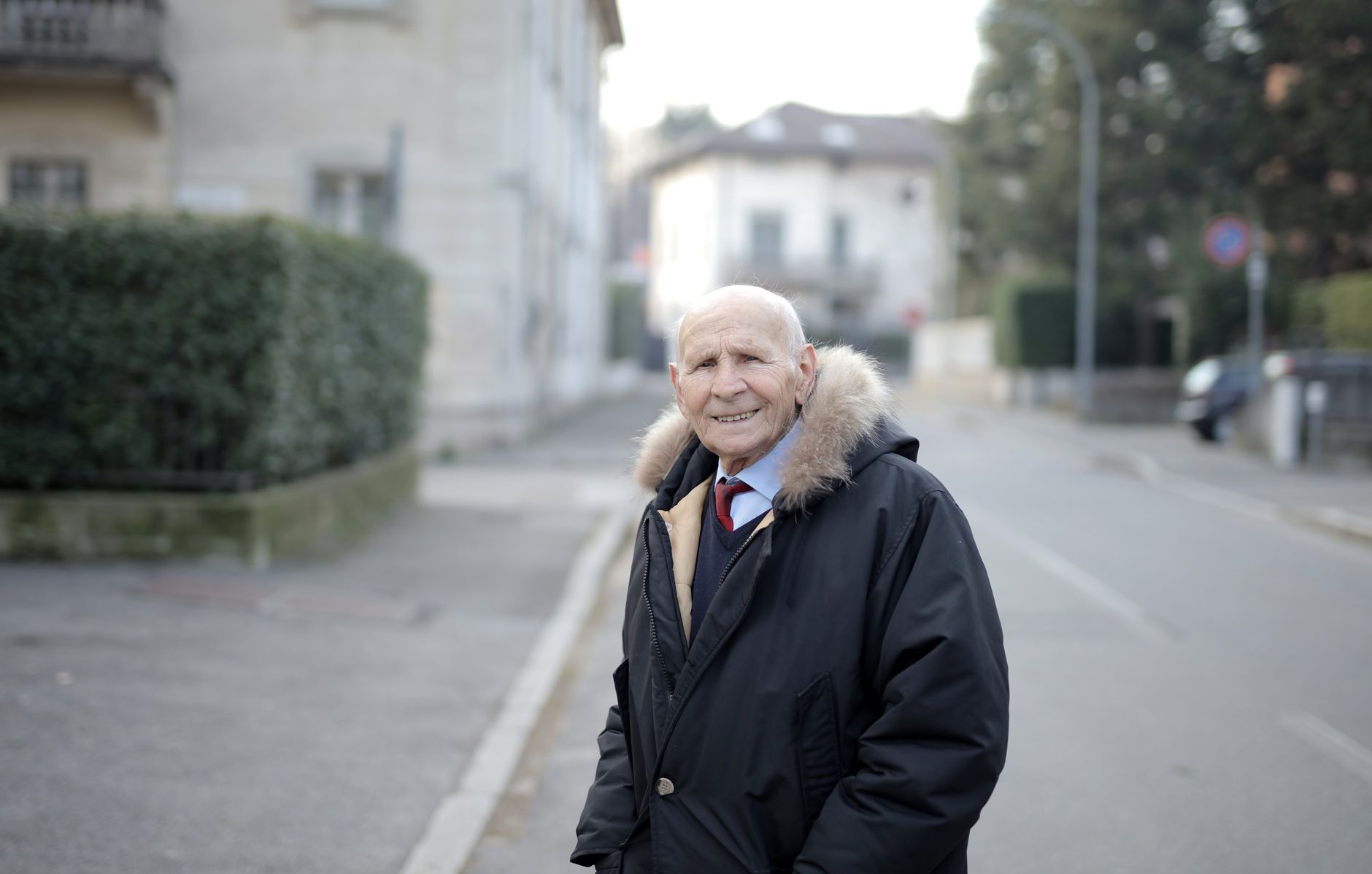 Propunere legislativă pentru pensionarea la 60 de ani a persoanelor care au avut cancer