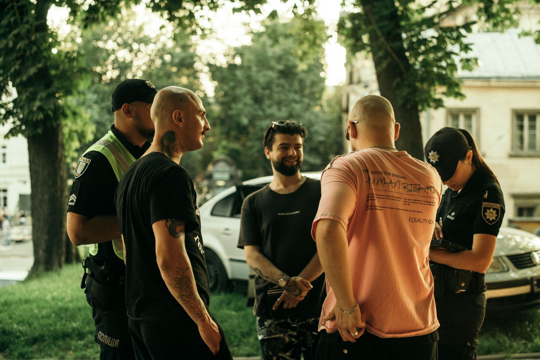 Sindicatele din educație cer eliminarea verificării dosarelor pentru bursele sociale de către profesori