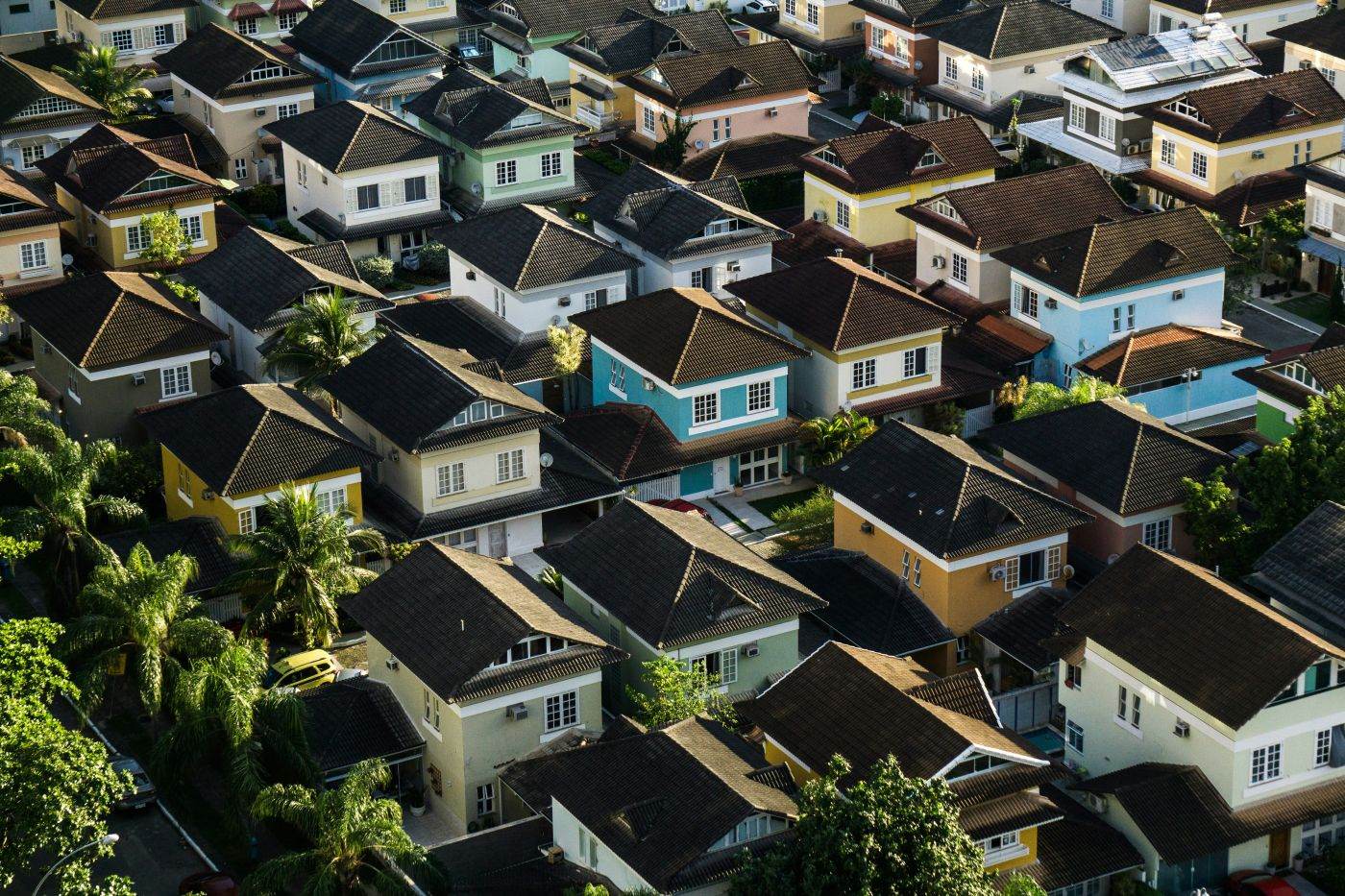 Scădere semnificativă a tranzacțiilor imobiliare în România în perioada iulie-septembrie 2026