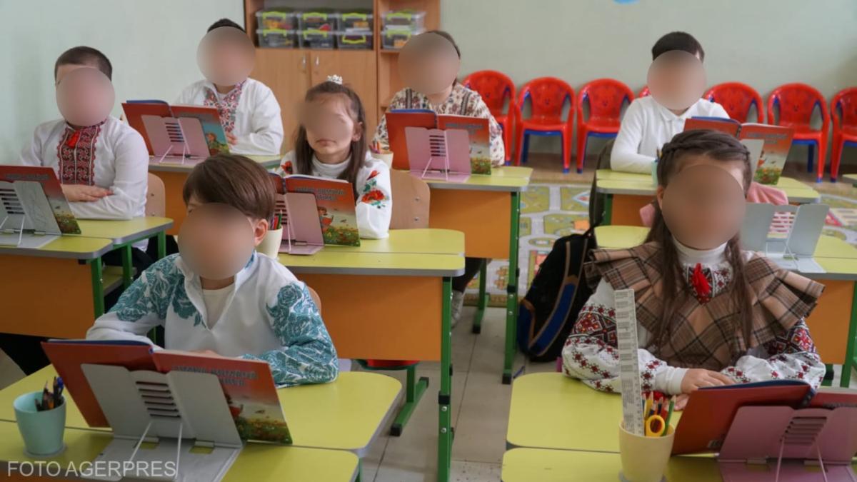 Extinderea burselor pentru elevii etnici români din Ucraina: sprijin pentru cei care au terminat clasa a V-a