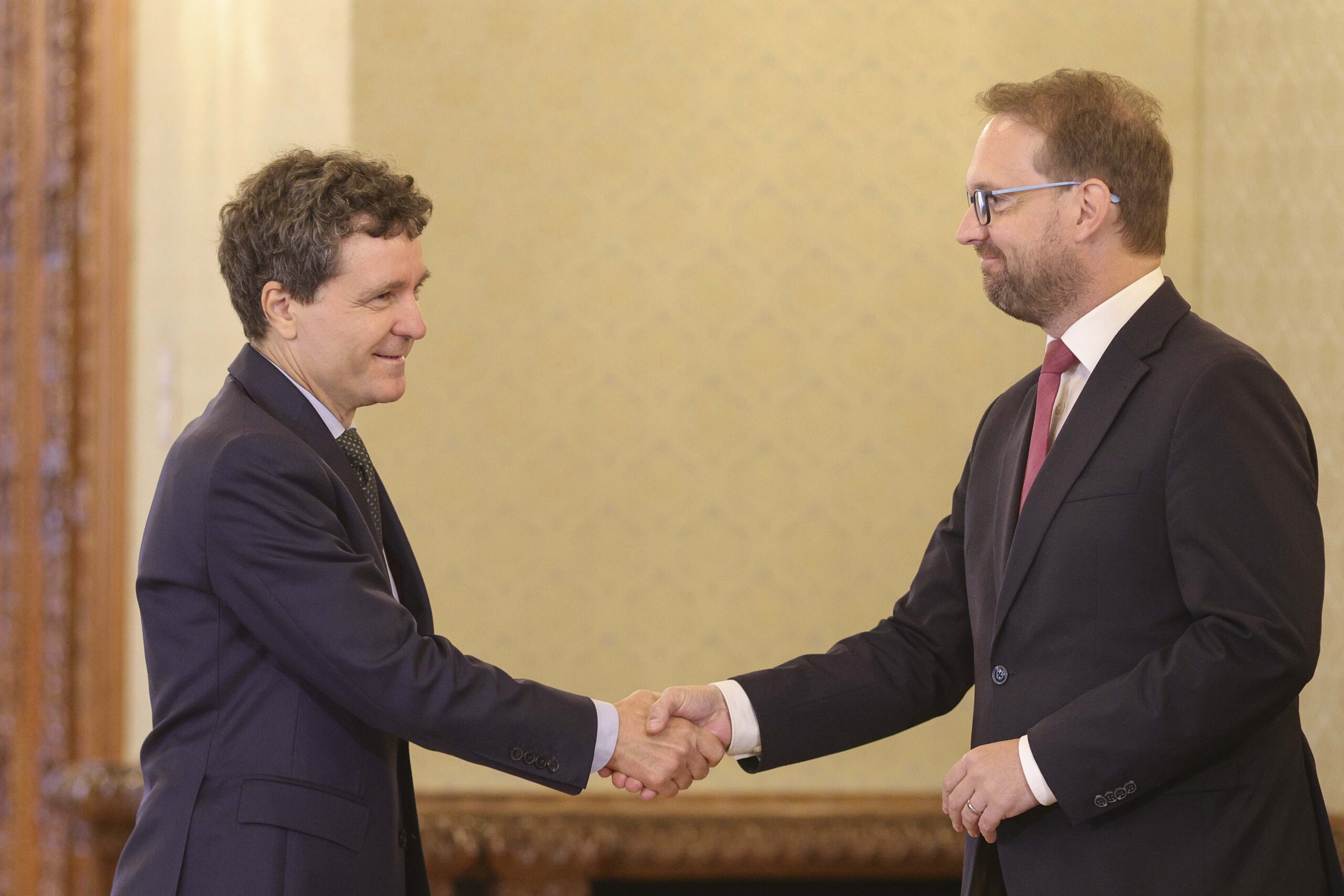 Dominic Fritz: USR este gata să guverneze și propune variante pentru formarea unui guvern