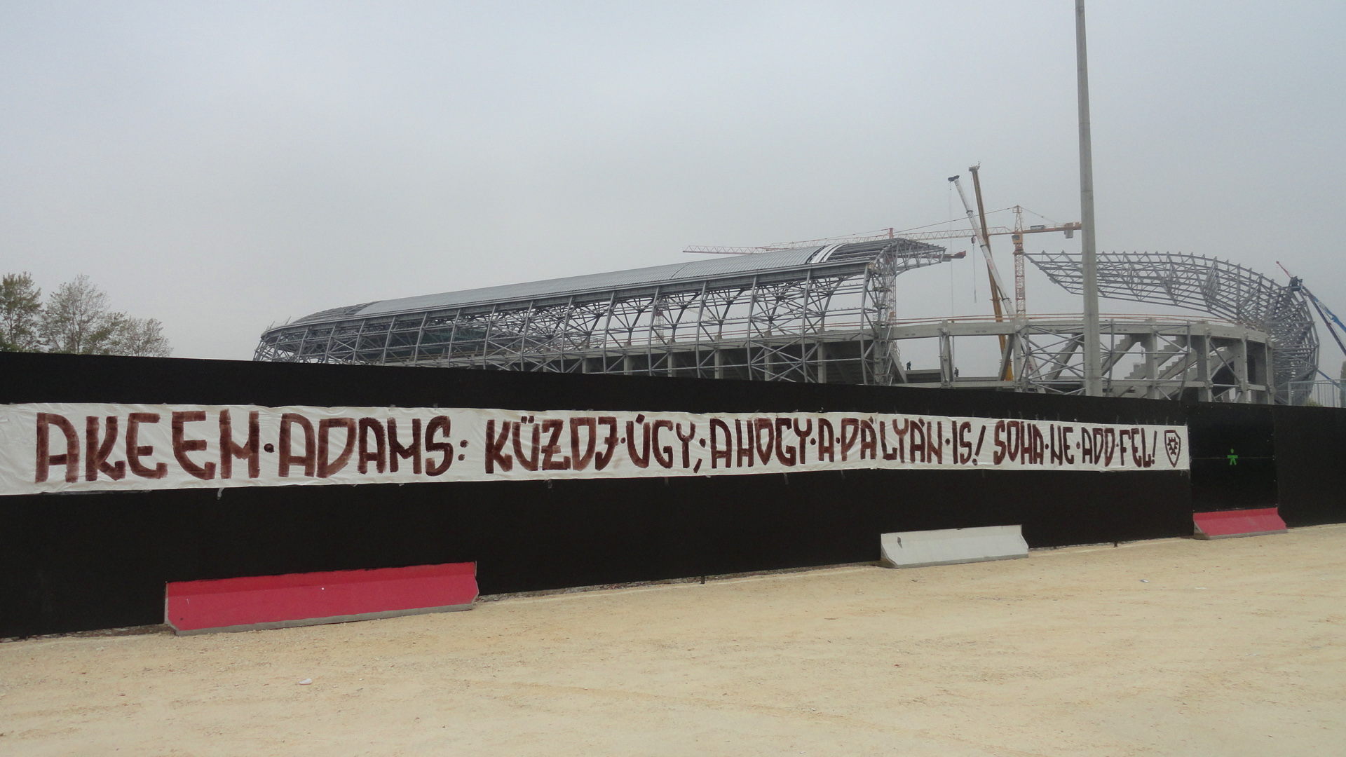 Lucrările la noul stadion „Nicolae Dobrin” din Pitești avansează rapid pe șantier