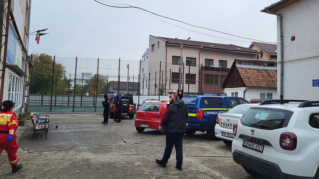 Școala din Bistrița unde a avut loc atacul cu briceagul a participat la programul de prevenire al SRI