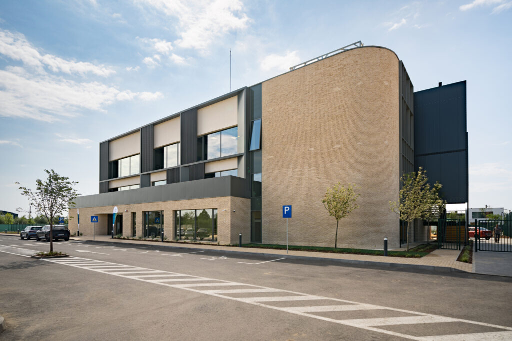 Verita Amber Campus este inaugurat în România, după o investiție de aproape 10 milioane de euro