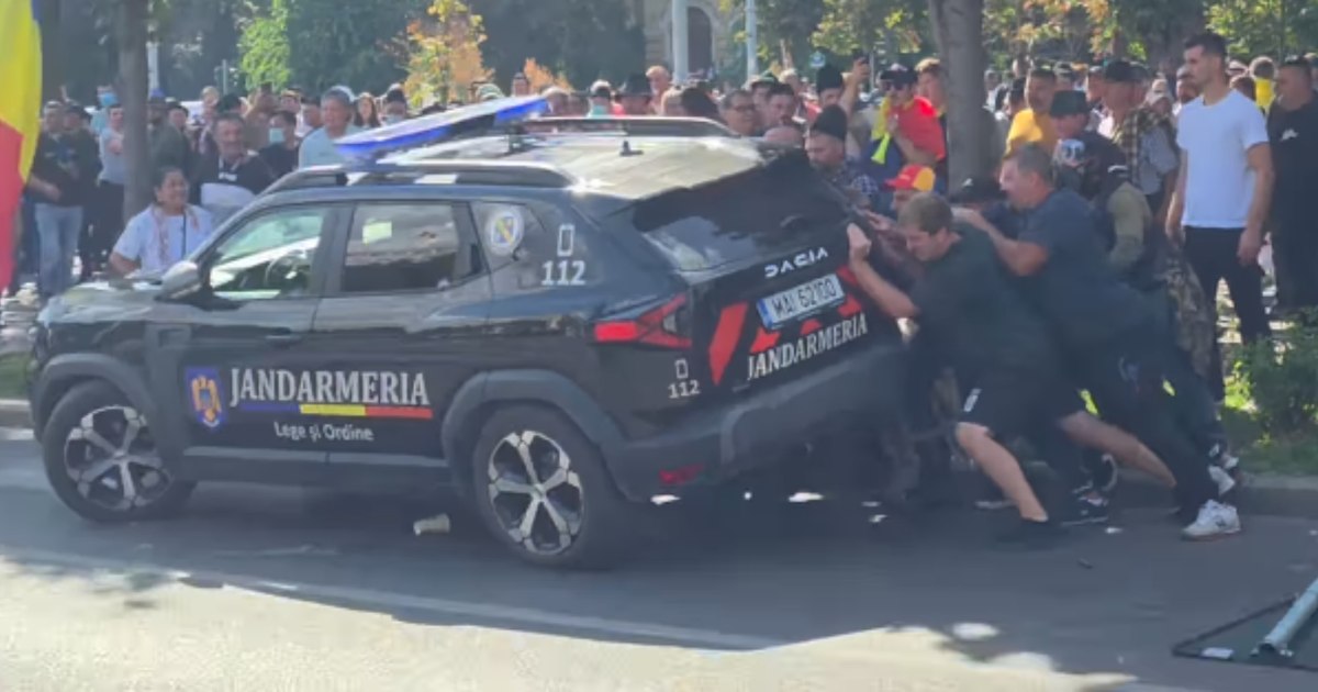 Analiză tehnică după protestul din Piața Victoriei: De ce nu s-a răsturnat autospeciala Jandarmeriei