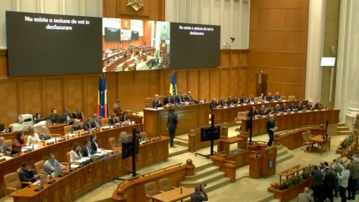 Guvernul Luca Niculescu a fost învestit oficial de către Parlamentul României