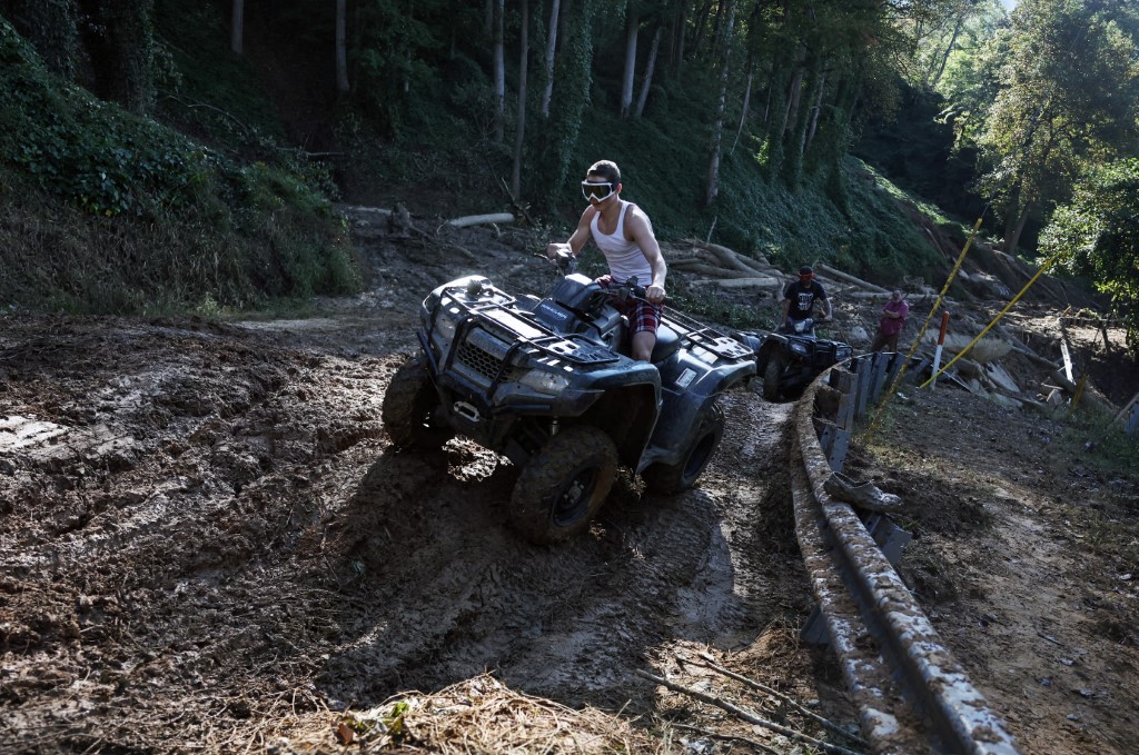 Degradarea mediului montan prin circulația necontrolată a vehiculelor de teren și a ATV-urilor