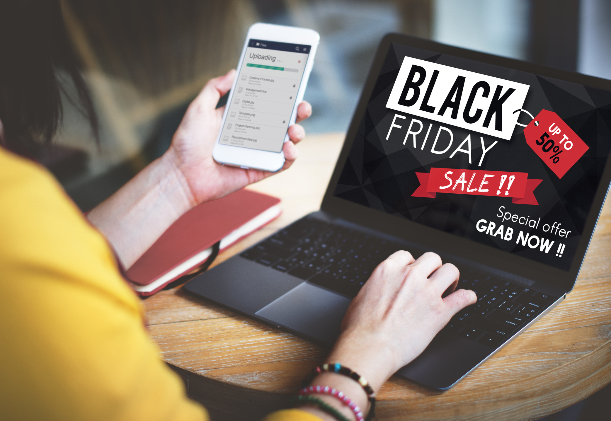 Black Friday 2026: 70% dintre români vor să facă cumpărături, cu un buget mediu de 2.100 de lei