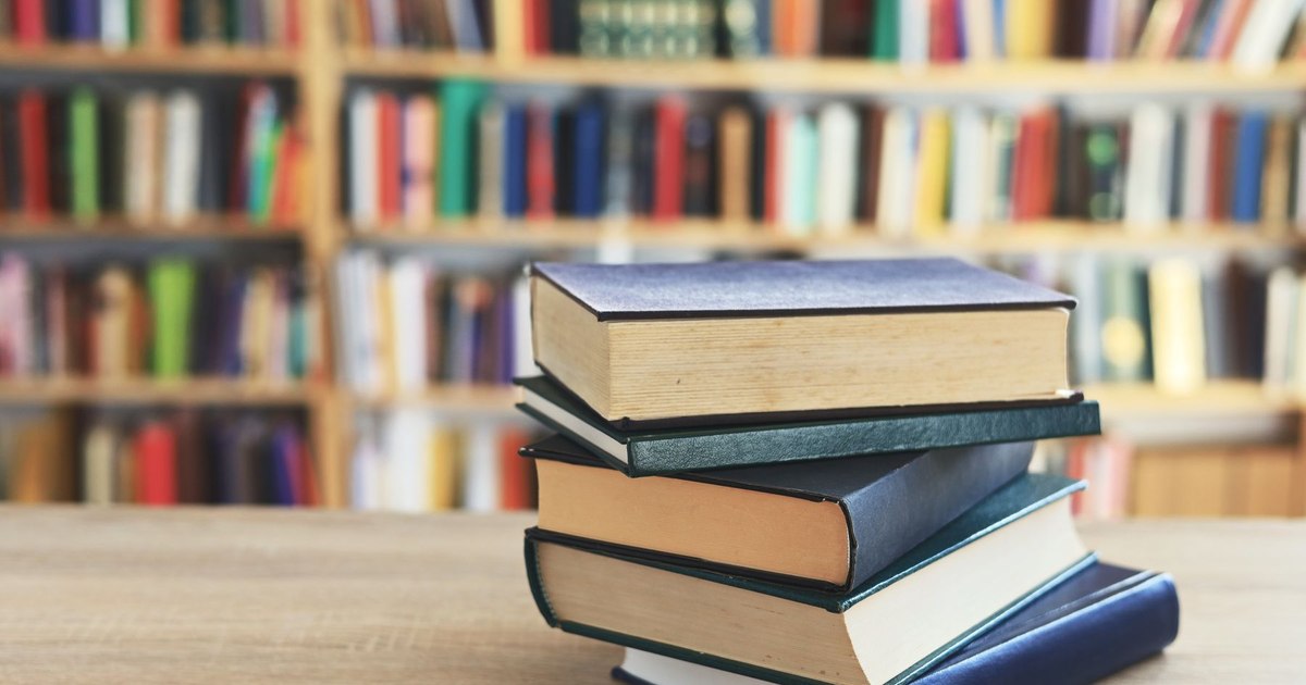 Deficit de profesori în școlile de elită: O bibliotecară a predat economie la Colegiul Gheorghe Lazăr