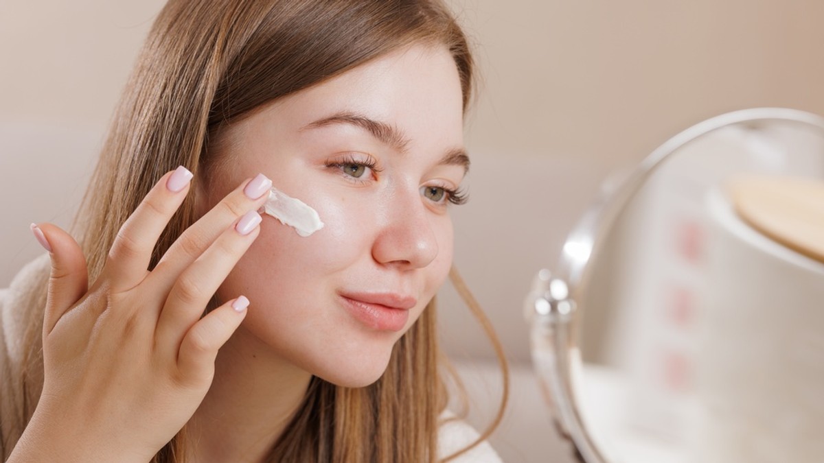 Conceptul „Barrier repair” devine esențial în skincare: ce înseamnă și cum se aplică pentru protecția pielii