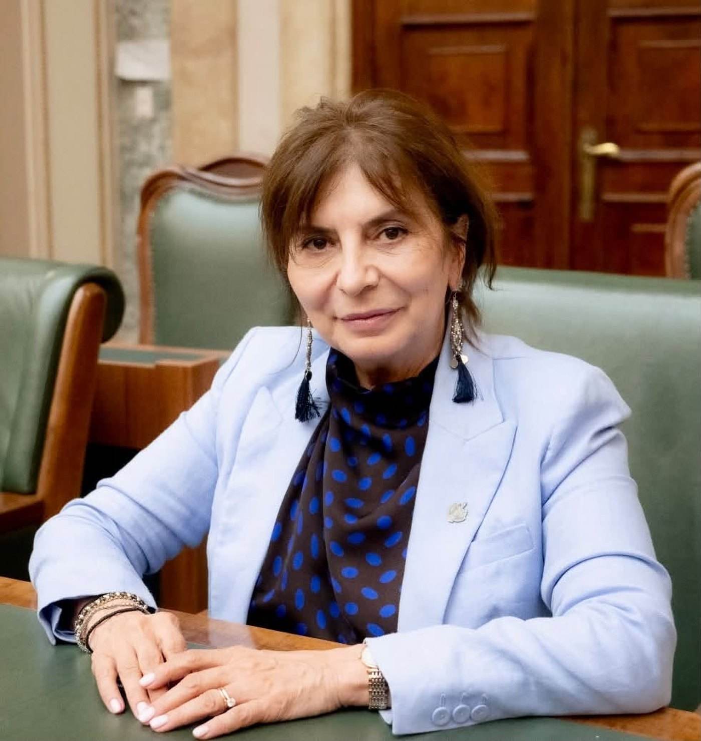 Senatul a adoptat proiectul de lege pentru limitarea transferului de profituri al multinaționalelor