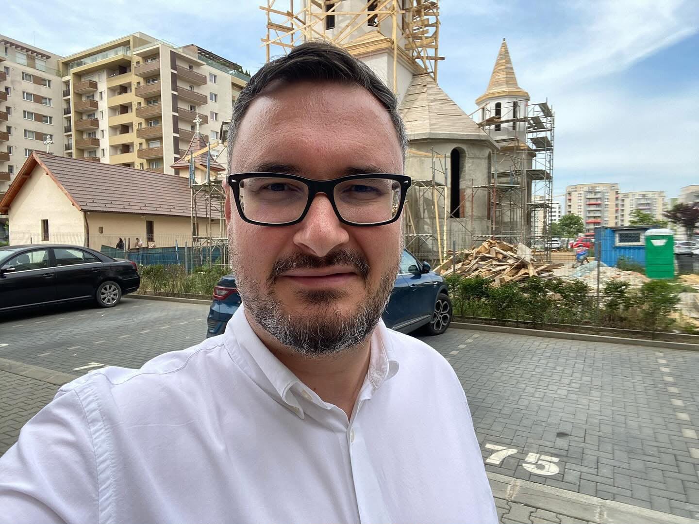 Deputatul AUR Dan Tănasă este trimis în judecată pentru incitare la ură și discriminare