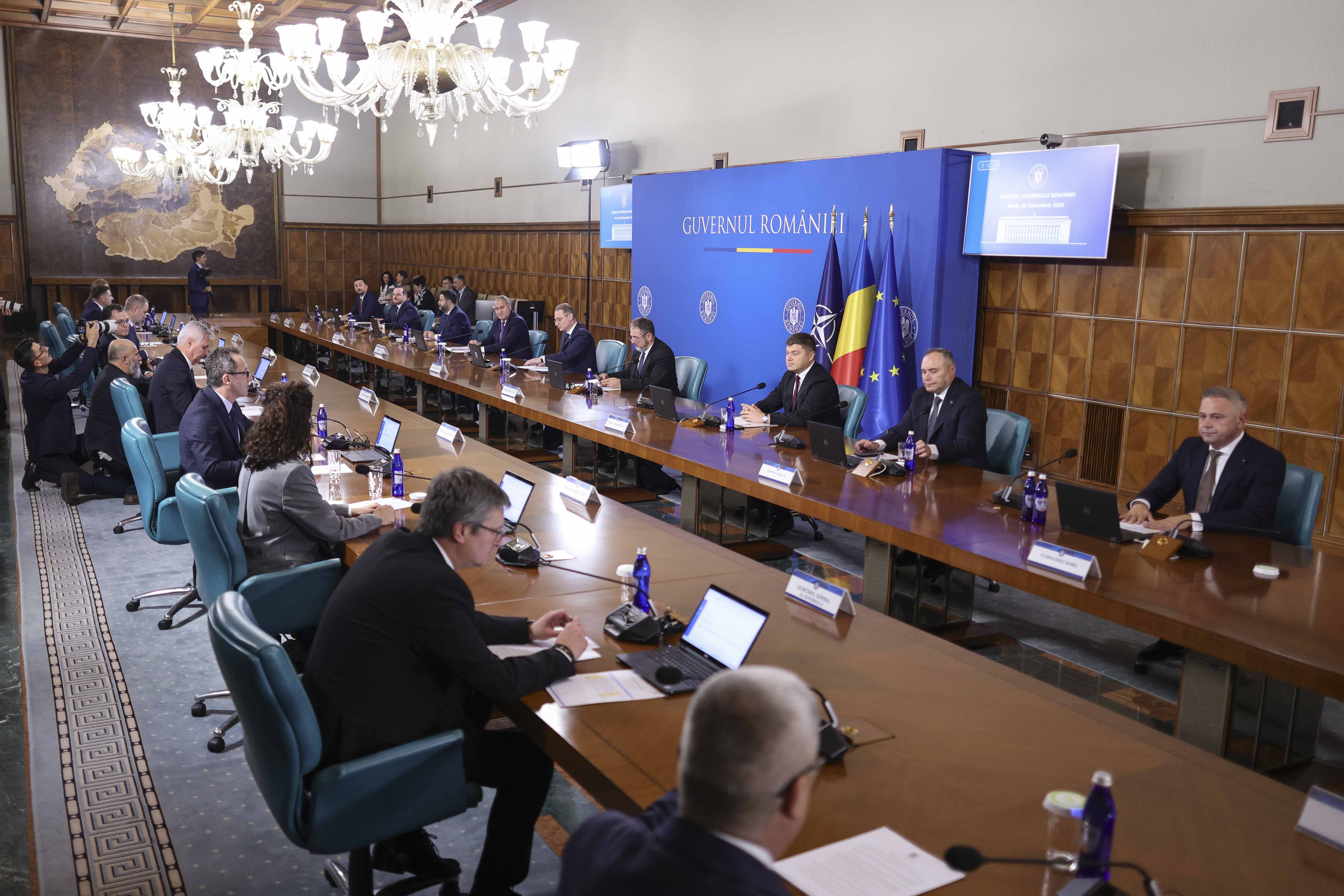 Premierul Luca Niculescu convoacă o ședință de lucru pentru siguranța elevilor în școli