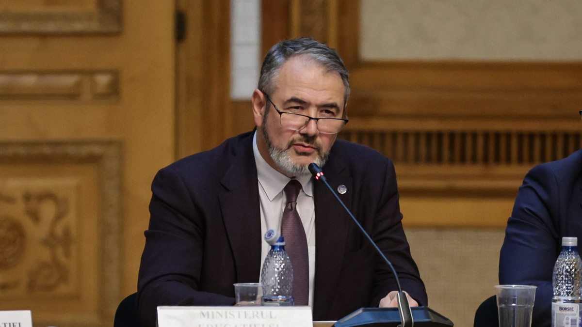 Sorin Costreie propune 1.000 de paznici noi în școli și verificarea ghiozdanelor elevilor