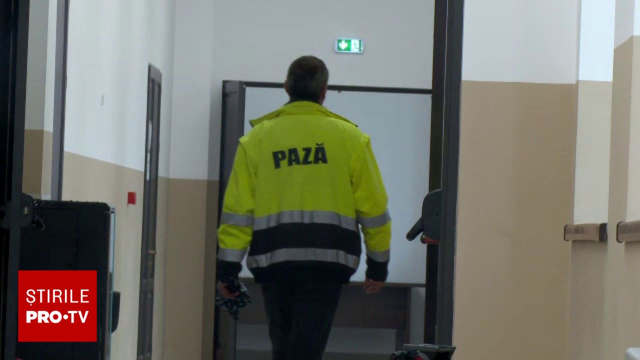 Măsuri de securitate în școlile din România: vor fi suplimentate posturile de pază și vor fi aplicate sancțiuni ferme