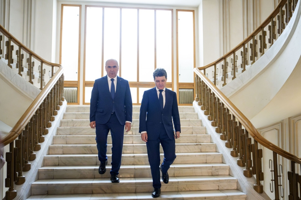 Presupuse negocieri între Nicușor Dan și Ilie Bolojan pentru conducerea SRI în schimbul voturilor PNL