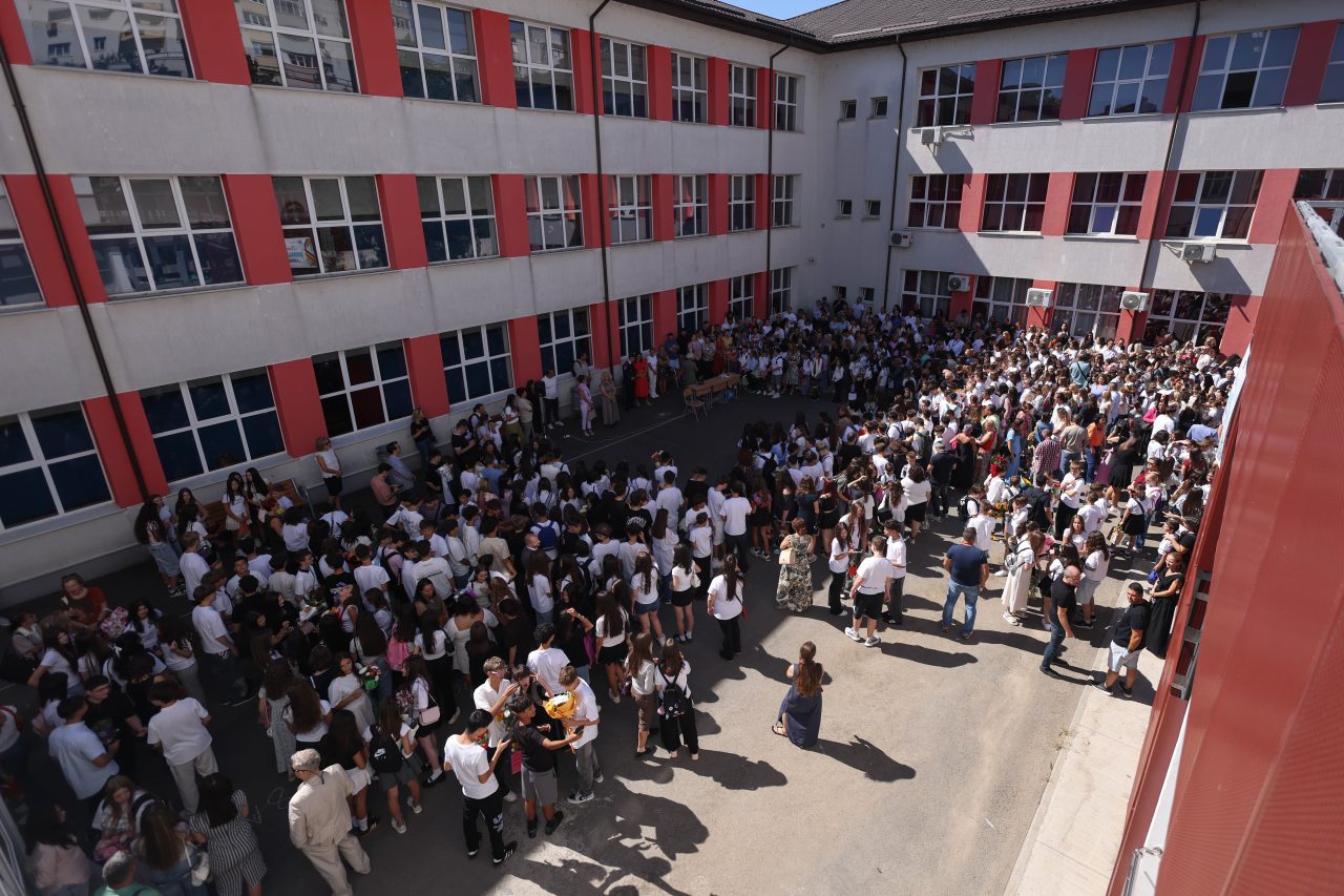 Sorin Costreie propune pedepse duble pentru atacatorii asupra profesorilor după incidentul de la Bistrița