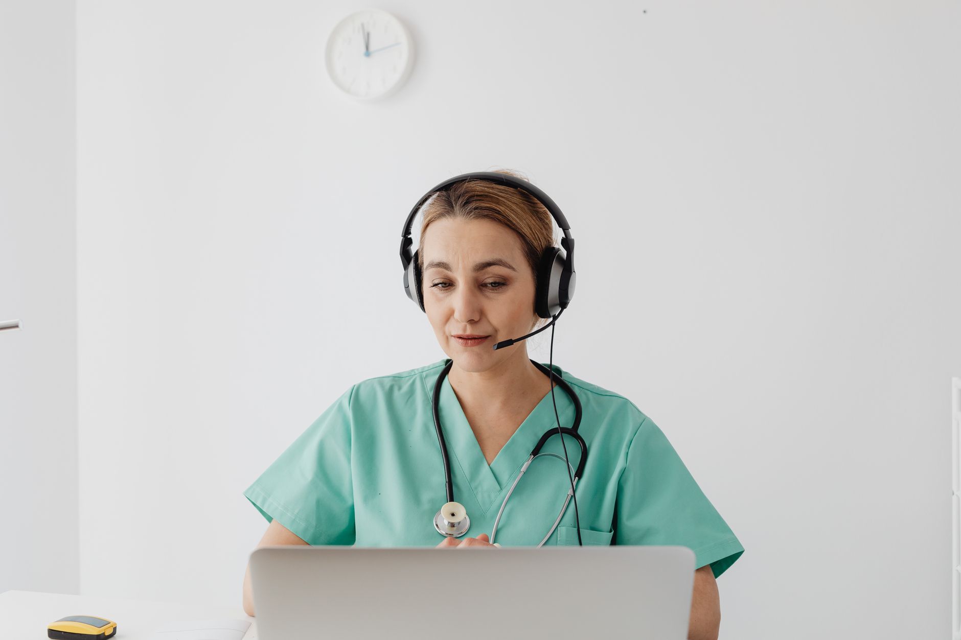 OpenAI inițiază procese legale după ce un utilizator a primit sfaturi medicale de la ChatGPT