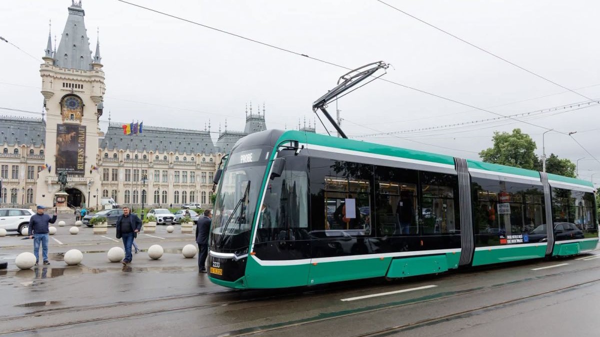 Iași extinde flota de transport public: 10 tramvaie noi, dotate cu tehnologie de ultimă generație