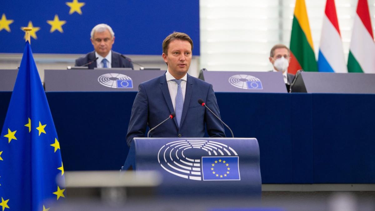 Silviu Predoiu îi cere lui Siegfried Mureșan să demisioneze din Parlamentul European dacă devine premier
