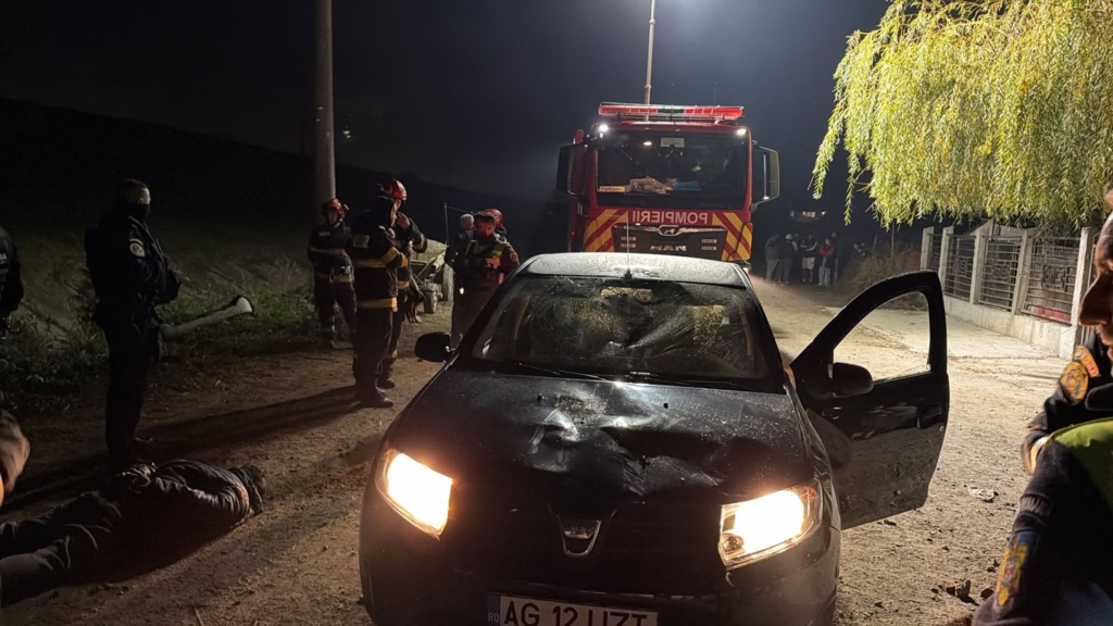 Pompier rănit în Argeș în urma agresiunii localnicilor în timpul unui incendiu în Ștefănești