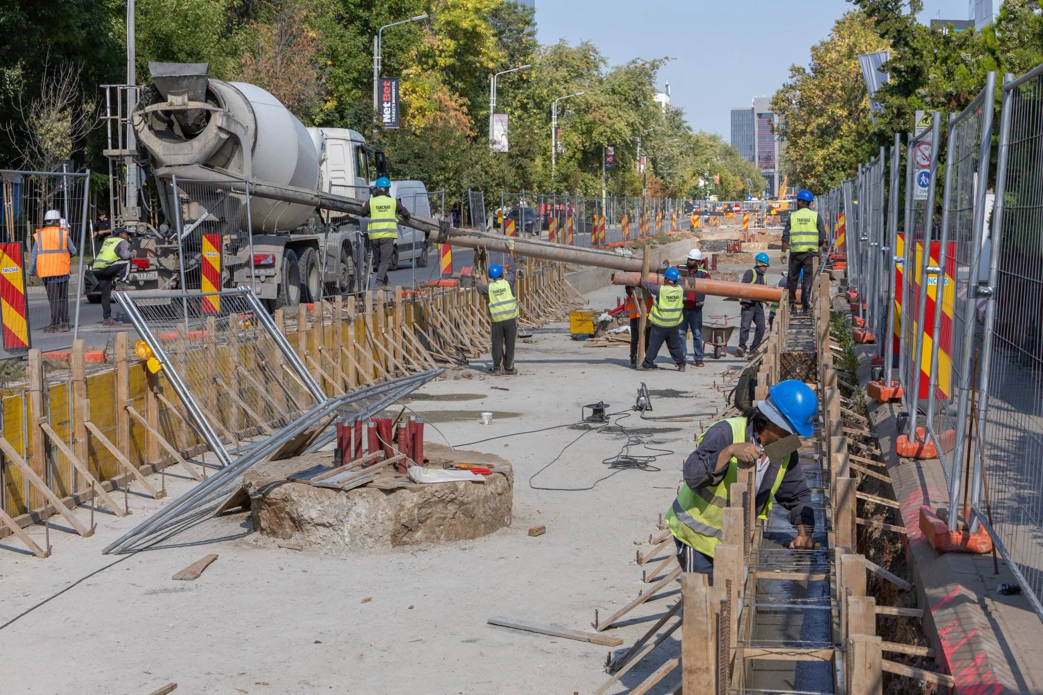 Stadiul lucrărilor la Lotul 6 de tramvai din București: situația pe bulevardele Dimitrie Pompeiu și Lacul Tei