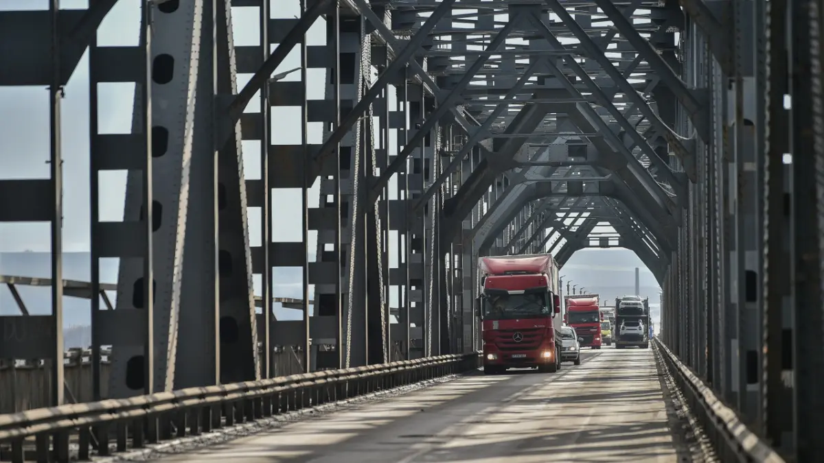 Restricții de circulație pe Podul Prieteniei Giurgiu-Ruse între 26 și 29 octombrie