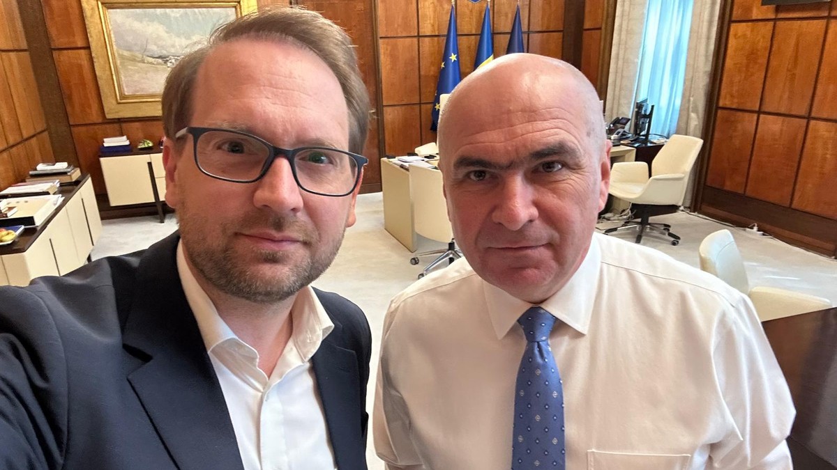 USR și PNL solicită înființarea unei comisii de anchetă pentru zborurile Nordis către Mykonos și Nisa