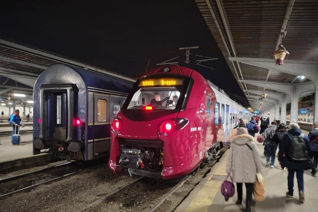 Companiile de stat din transporturi reiau recrutările de personal în toată țara