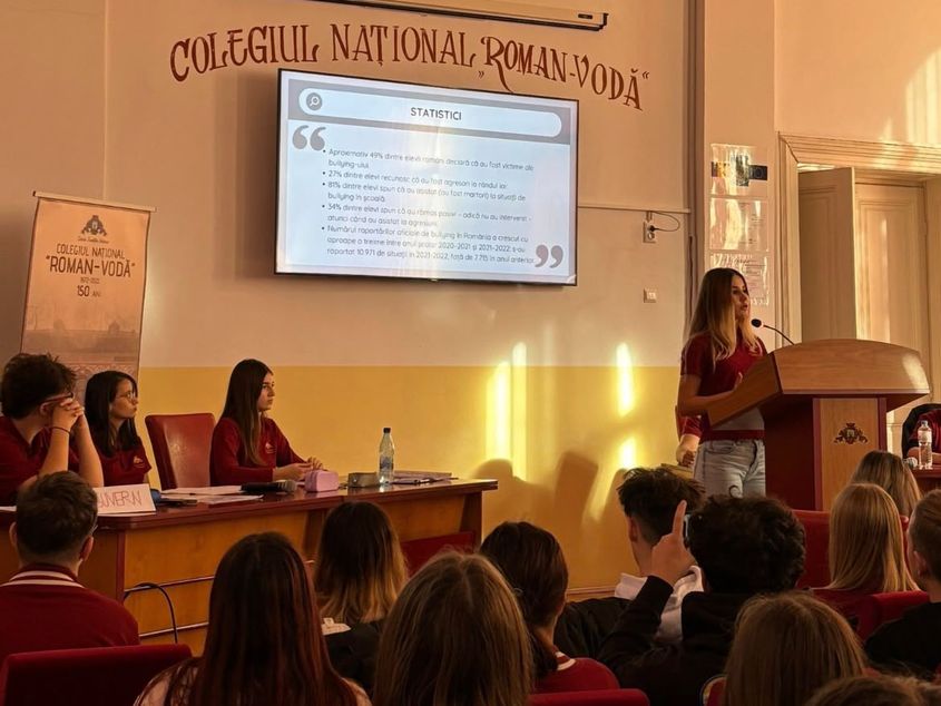 Proiecte civice lansate de elevi: de la combaterea bullying-ului la amenajarea unor spații de ascultare în școli