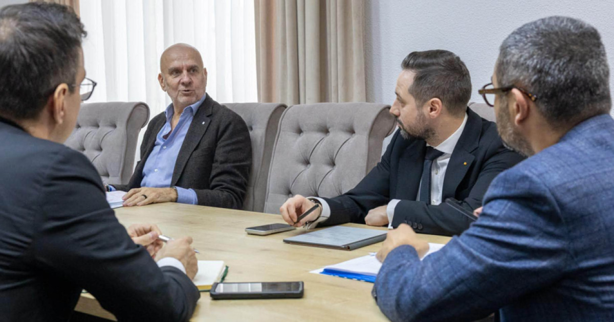 Dumitru Costin și Florin Manole au discutat despre noua lege a salarizării și reformarea pensiilor
