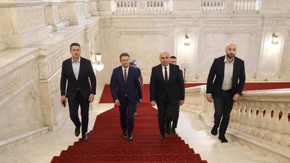Absența lui Kelemen Hunor de la declarația premierului desemnat Siegfried Mureșan