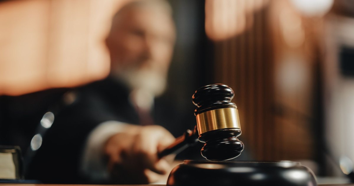 Persoanele cu venituri mici pot primi ajutor juridic fără a avea un proces, dar mecanismul este puțin utilizat