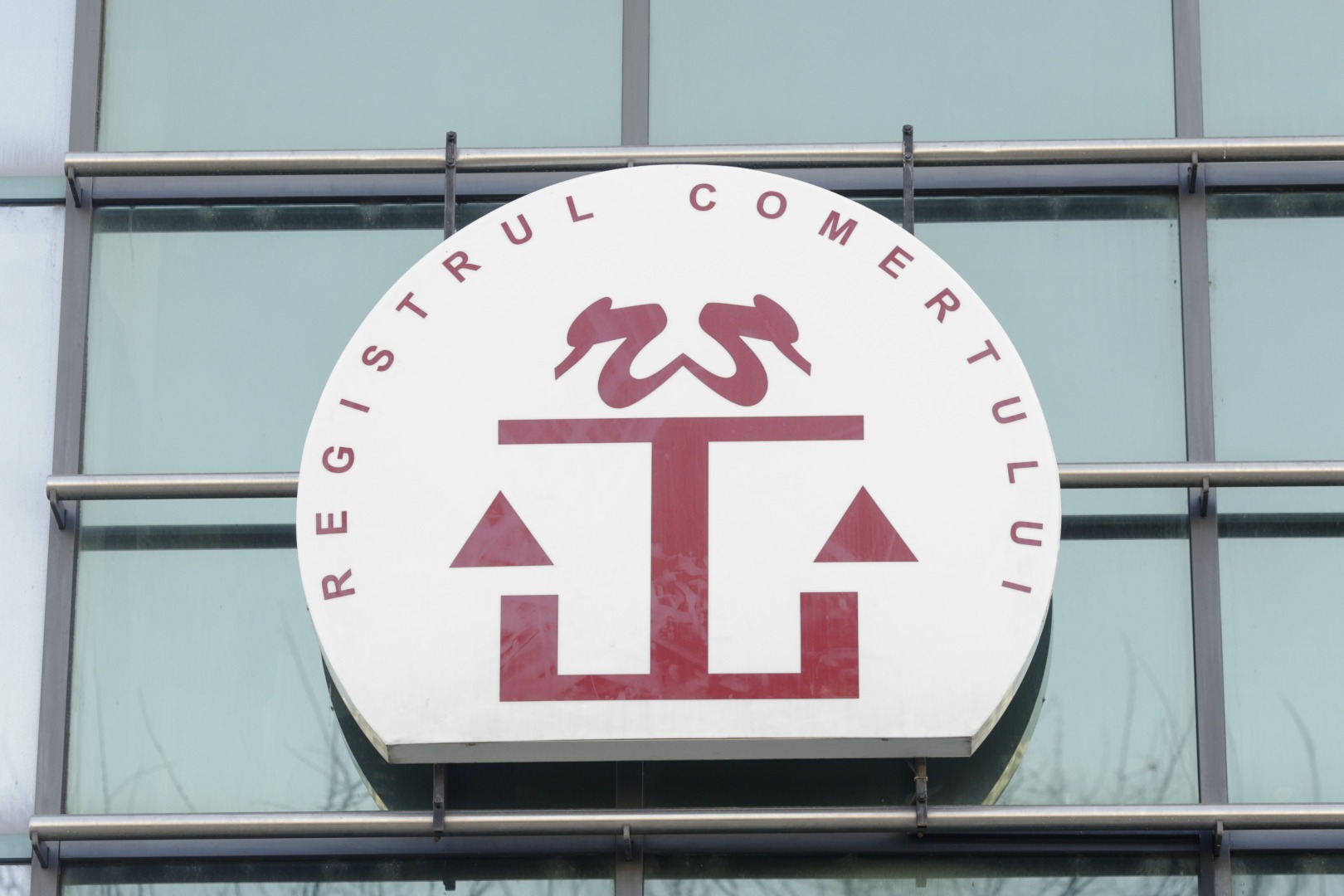 Sindicaliștii de la Registrul Comerțului avertizează asupra riscului de blocare a economiei naționale