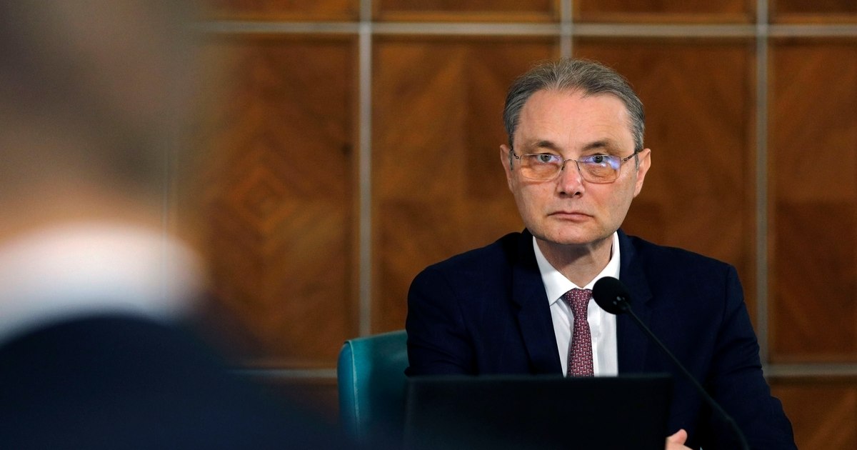 Schimbări masive în administrația locală: Guvernul a înlocuit numeroși prefecți și subprefecți