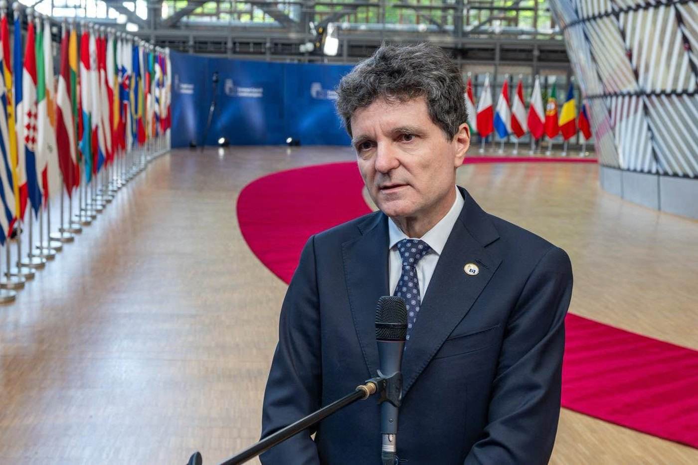 Nicușor Dan respinge acuzațiile privind un acord cu PSD pentru formarea noului Guvern