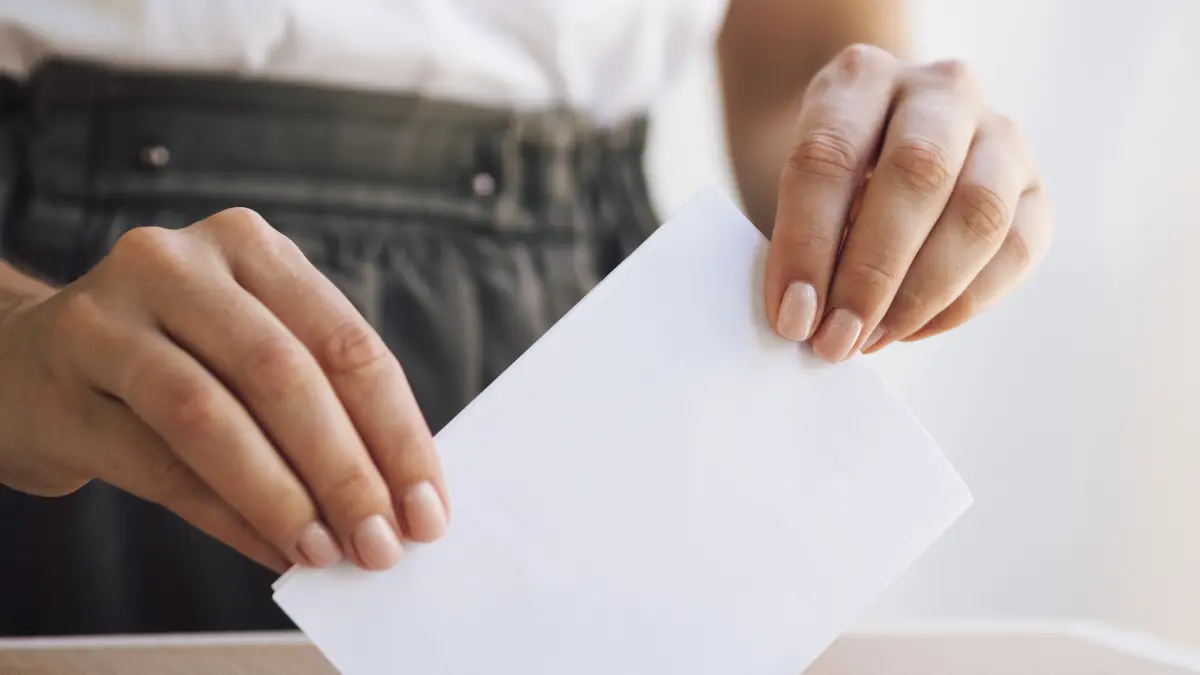 Sondaj Avangarde: AUR conduce în intenția de vot pentru alegerile parlamentare, 78% dintre români sunt nemulțumiți