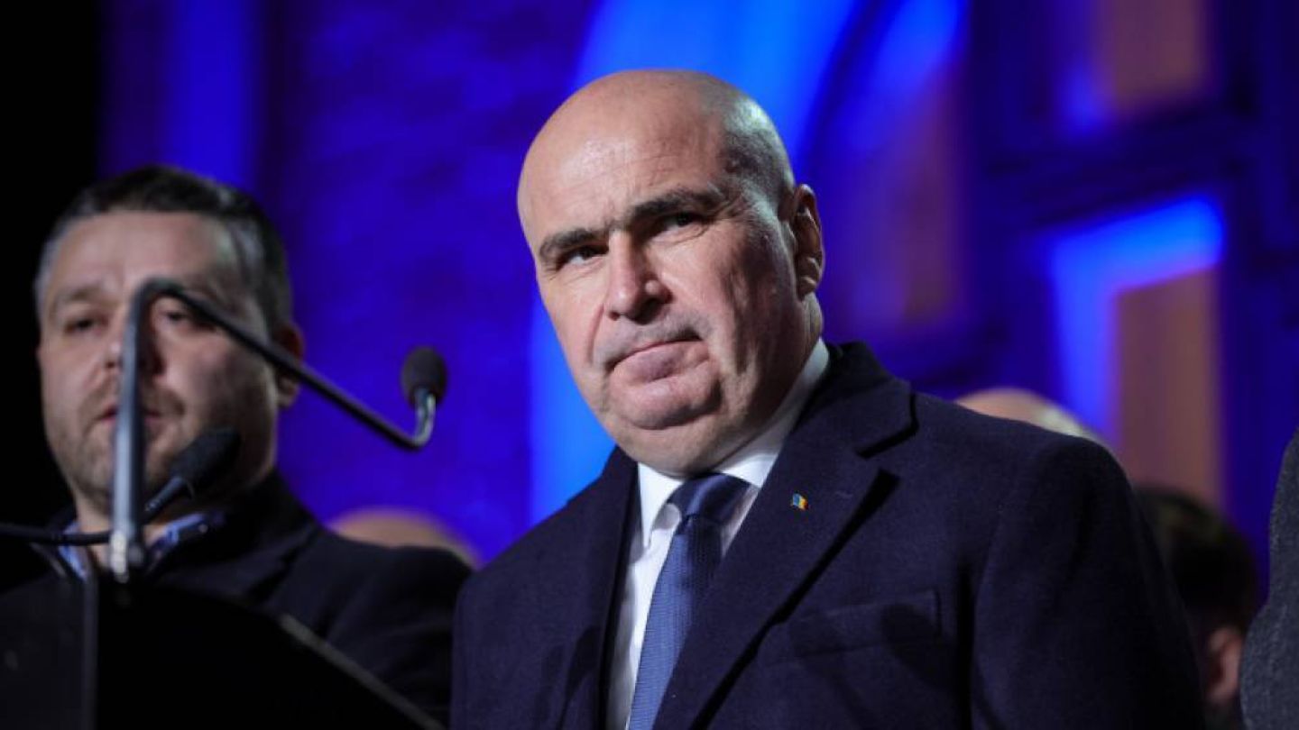 Sondaj Avangarde: Jumătate dintre români critică decizia PNL de a vota Guvernul Niculescu