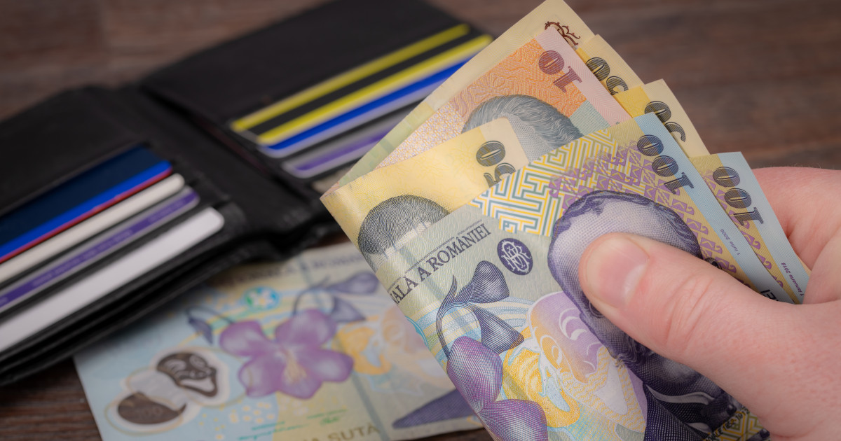 Tinerii care împlinesc 18 ani pot continua să primească alocația de stat sub anumite condiții