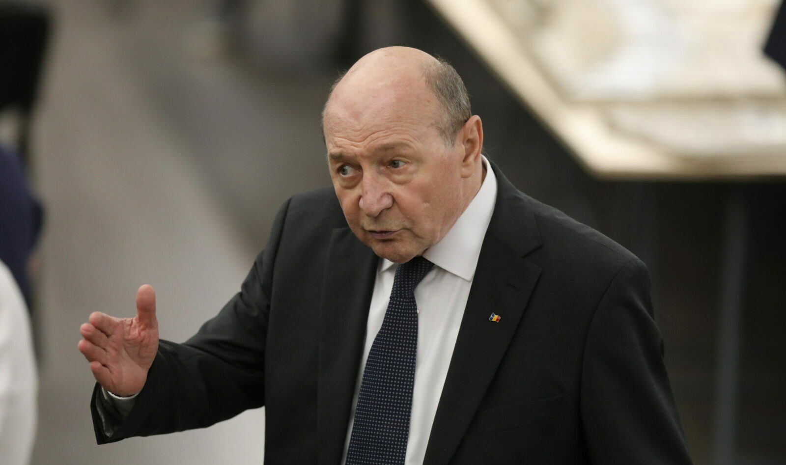 Traian Băsescu a criticat liderii politici: Bolojan este nepregătit, Grindeanu este demagog, iar Simion e superficial