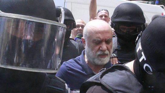 Omar Hayssam va părăsi România sub escortă după perioada de 30 de zile de custodie publică