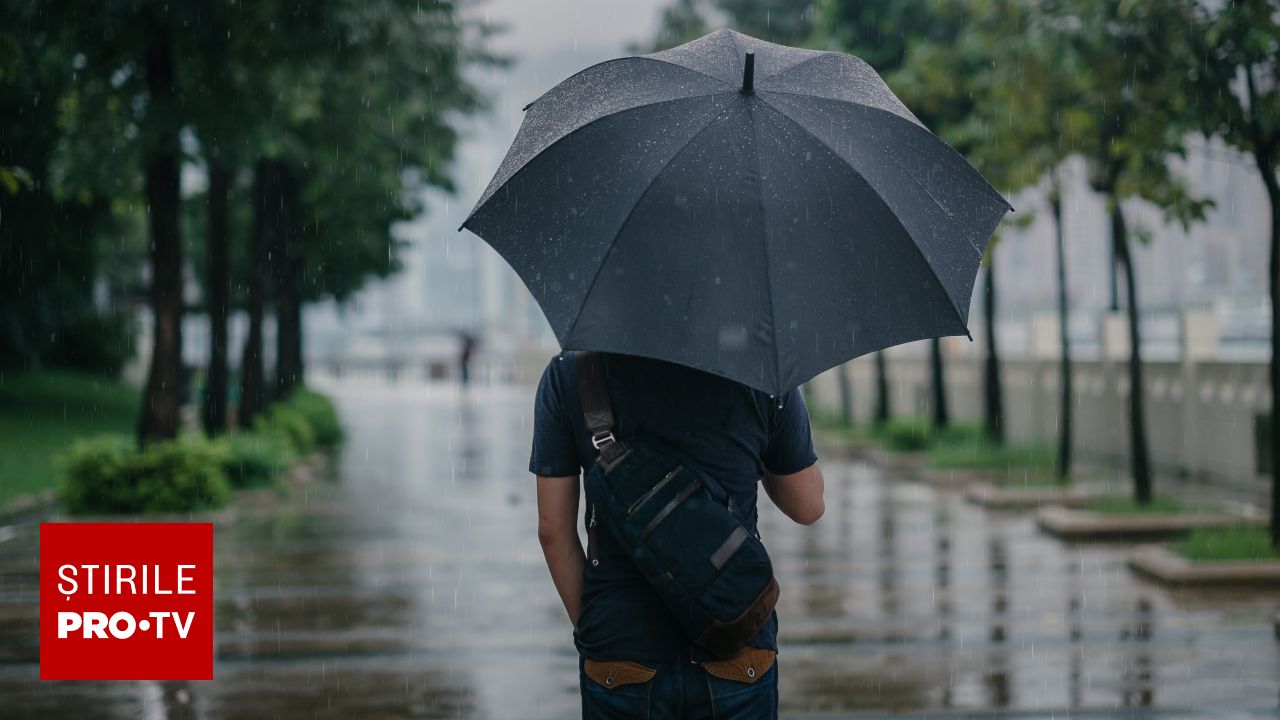 Avertisment meteo: Ploi torențiale și vânt puternic în România până duminică