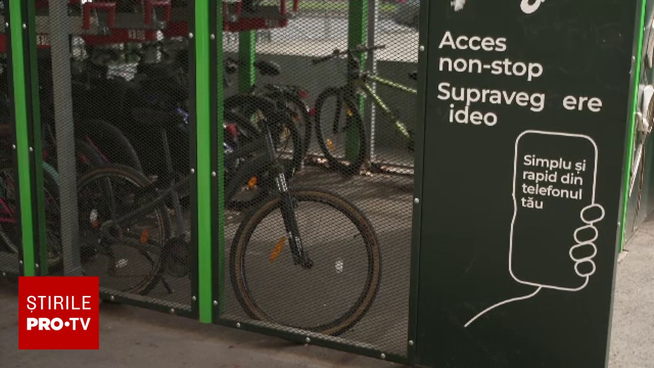 Locuri de parcare pentru biciclete la preț de 1 leu pe lună: cererea depășește oferta în București