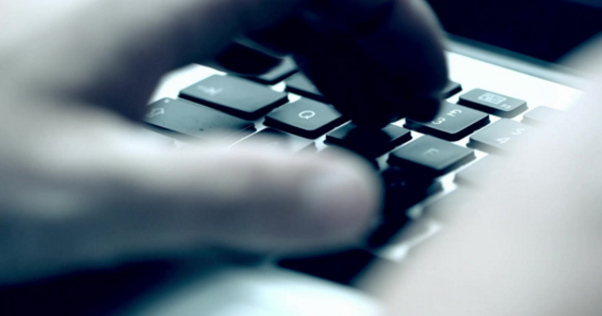 Avertisment privind scheme de recrutare frauduloase care vizează inginerii IT prin teste de evaluare false