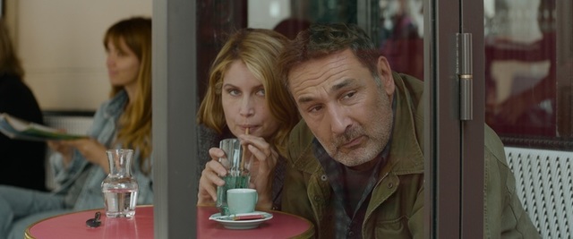 Laetitia Casta și Gilles Lellouche în noua comedie de investigație „Crima de la etajul 3” la cinema