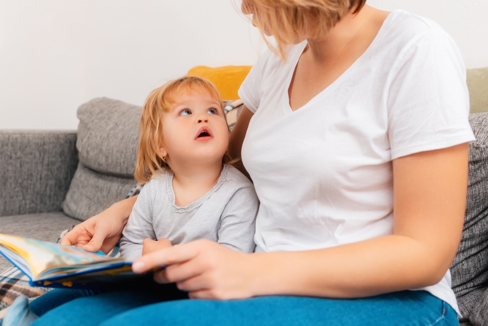 Semnele precoce ale autismului la copii: Importanța intuiției părinților și a diagnosticului timpuriu