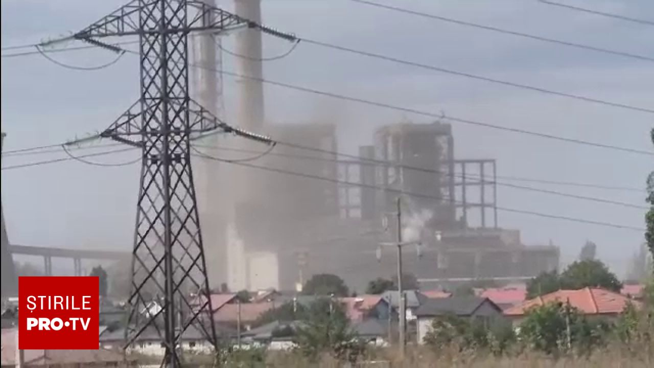 Vântul puternic ridică nori de praf de la termocentralele din Oltenia, afectând locuitorii
